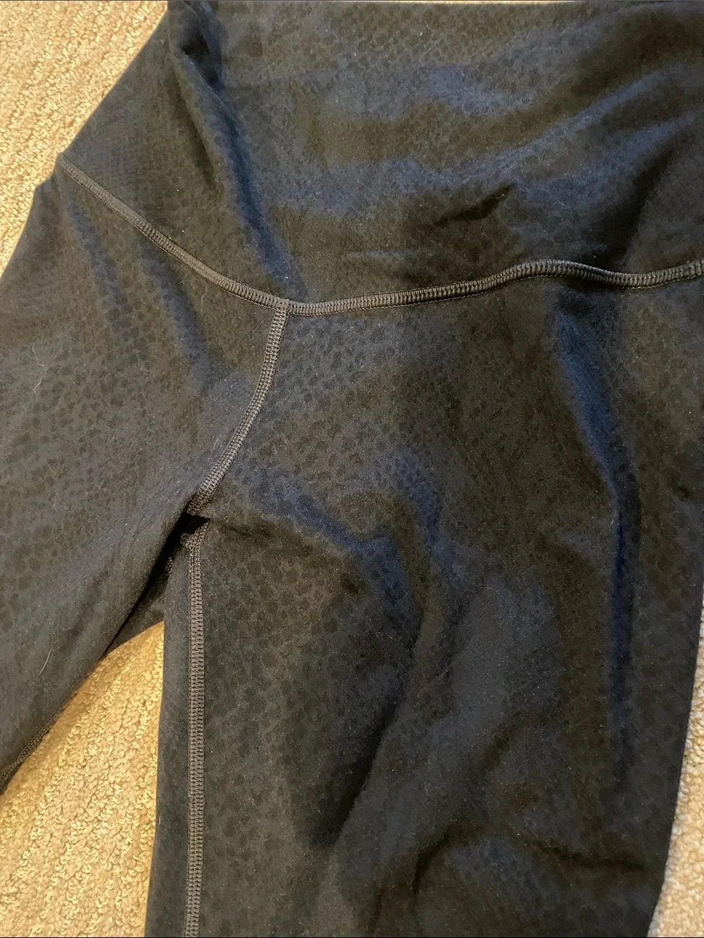 Lululemon Align Snakeskin Print Leggings Black Size 6 Yoga Luxe